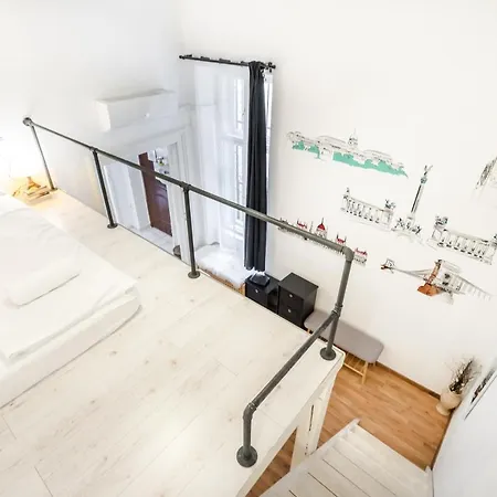 Bpr Vinyl Style With A/c Apartmán Budapešť
