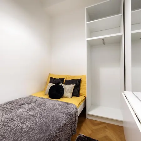 招待所 Buda Centre Homes By The Allee Shopping Mall *
