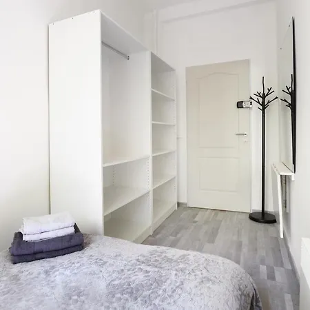 Buda Centre Homes By The Allee Shopping Mall * 布达佩斯