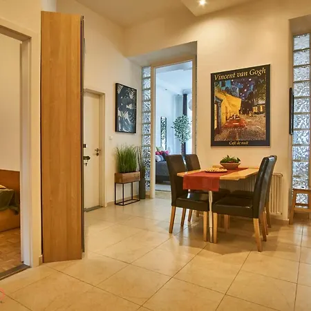 Apartment M52 - Hostaid *
