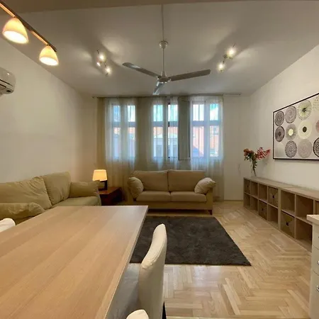 Downtown Gozsdu Vibe Ii Apartament Budapesta