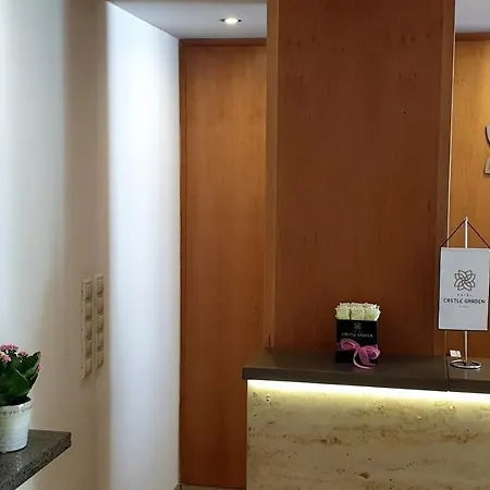 Отель Castle Garden 4*