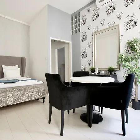 Premium By Hi5 - Astoria Square Appartamento Budapest