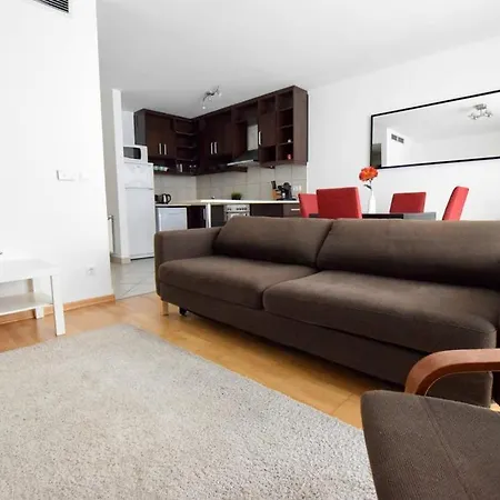 Center Opera Apartment