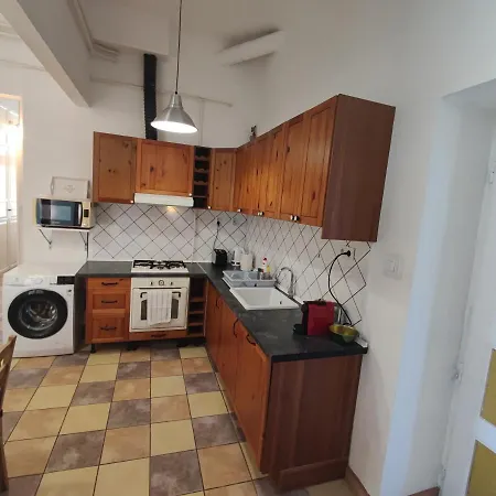 Hun Galeria Apartment