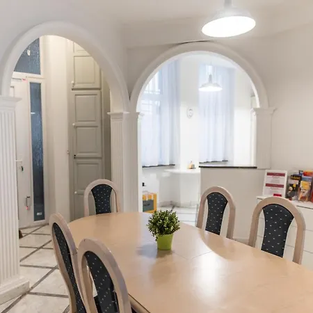 City Home Budapest Appart hôtel 4*