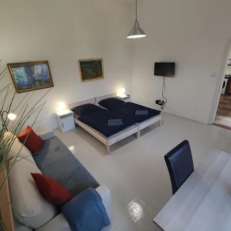 Apartment Hun Galeria