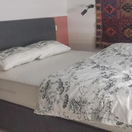 Tempo Budapest