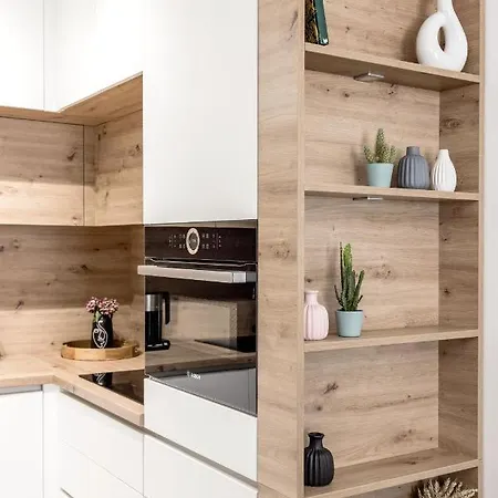 Walnut Tree Apartment