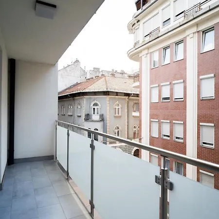 Vig - With Private Parking Apartment *