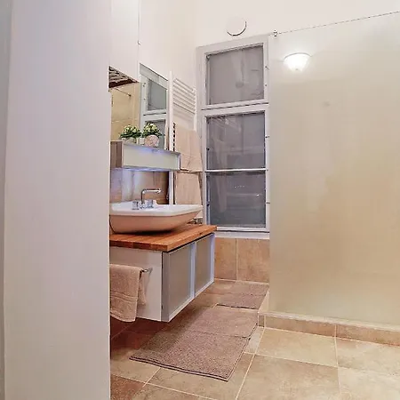 Apartmán Beautiful 3 Bedroom In 7th District Budapešť