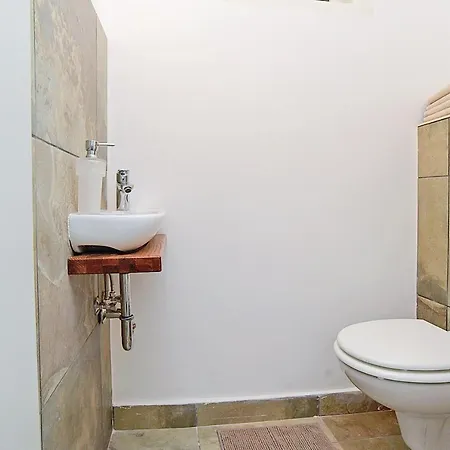 Beautiful 3 Bedroom In 7th District Apartmán *