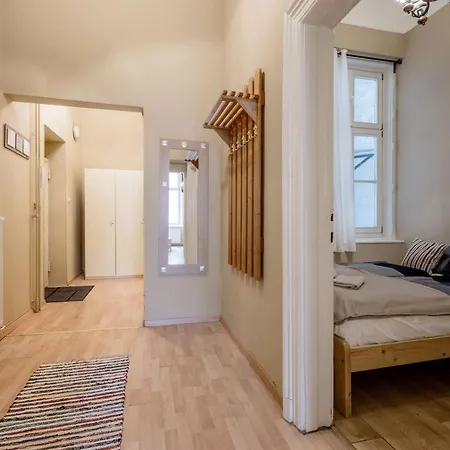 Andrassy 53 2bedroom Center *