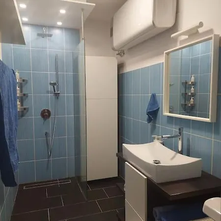 Glowing Home-ponty16 شقة بودابست