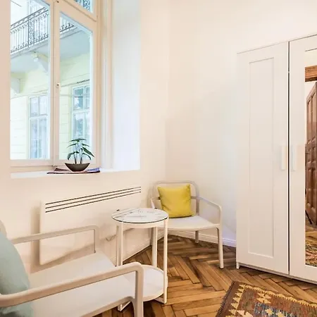 Krudy Gyula Stunning Fancy Downtown Spot With 2 Br Apartment