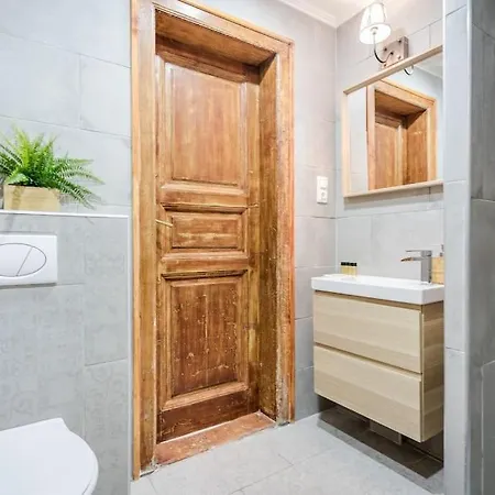 Krudy Gyula Stunning Fancy Downtown Spot With 2 Br Apartment Budapest