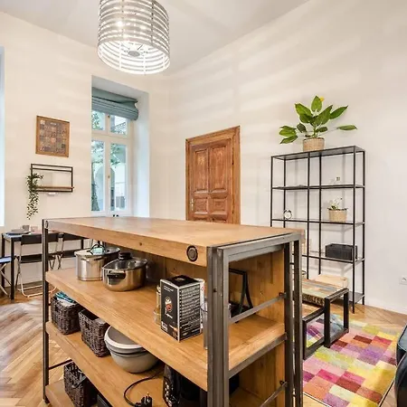 Krudy Gyula Stunning Fancy Downtown Spot With 2 Br Apartment *