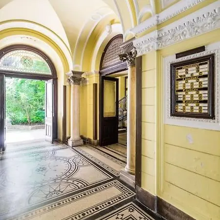 Krudy Gyula Stunning Fancy Downtown Spot With 2 Br