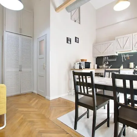 Standard By Hi5 - Bright Place Apartment