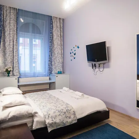 Penzion Budapest Rooms Bed And Breakfast 3*