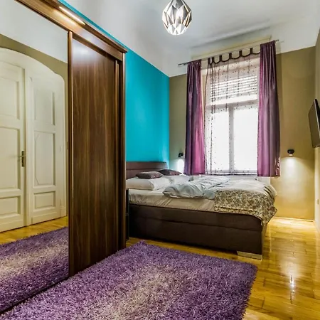 M13 Rustic Stylish With King Bed & Friendly Host *