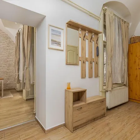 Apartment Venus - Oktogon I
