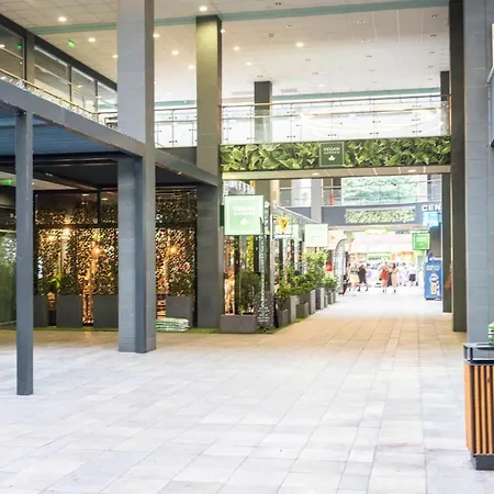Central Passage For 2, Balcony, Wifi, Ac, Tv 아파트 *