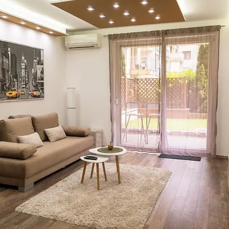 Slate Wood Apartment Budapest