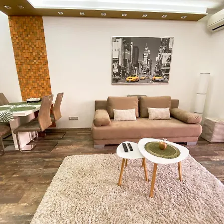 Slate Wood Apartment *