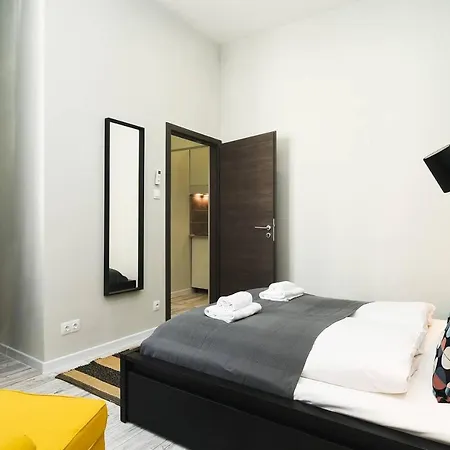 Ultra And Stylish With Ac * بودابست