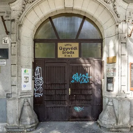 V12 Apartamento Budapest