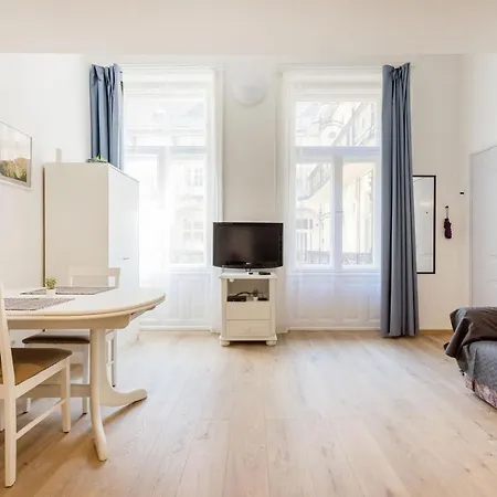 Apartamento V12 *