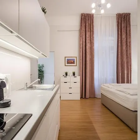 Apartment Klauzal Garden City Apartments- Studio K32 Budapest
