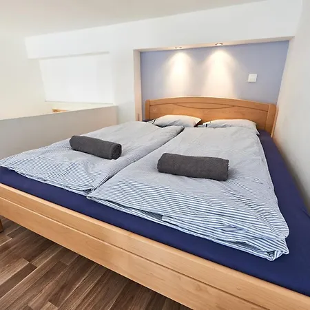 Apartment Large For Groups Center Dist. Vii *