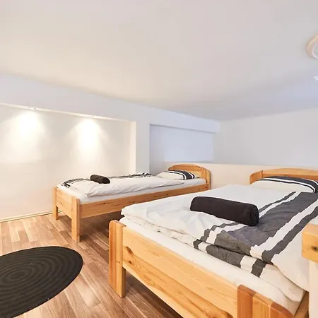 Apartment Large For Groups Center Dist. Vii *