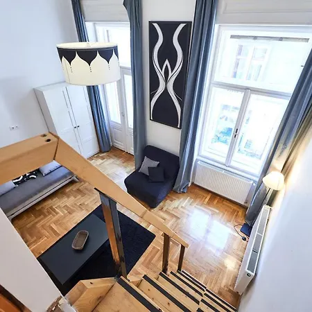 Apartment Large For Groups Center Dist. Vii *