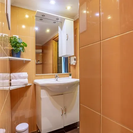 Feel At The Heart Of The Apartman Budapest