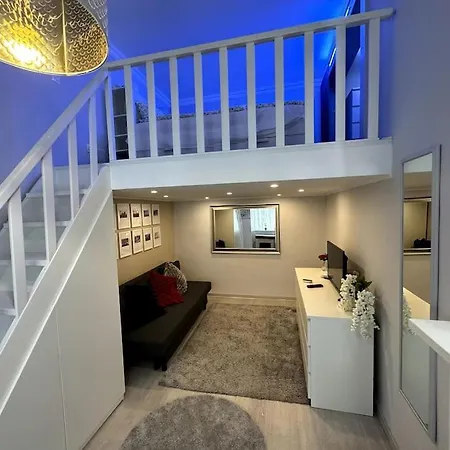 D40 Apartment
