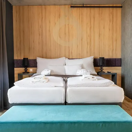 Onyx Luxury Hotel