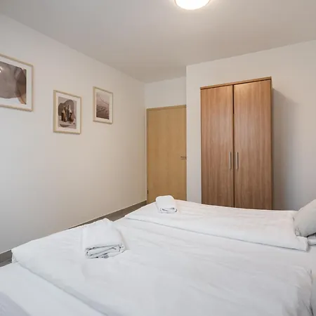D16 - Gozsdu Garden - Location By Bqa Apartament