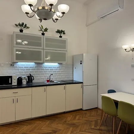 Exceptional In Center Budapest