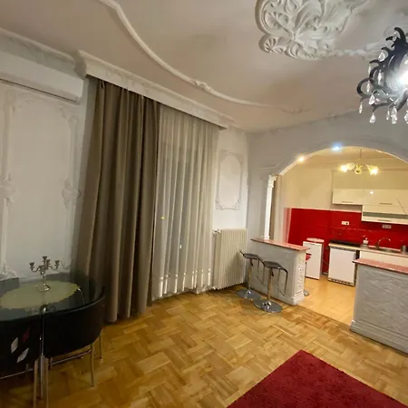 With Balcony And Ac Next To Danube * Budapest