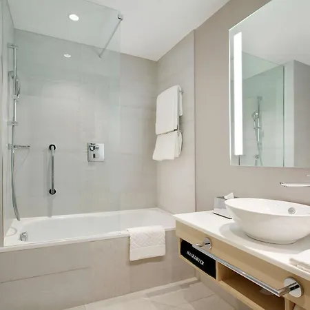 Hotel Hilton Garden Centre 4*