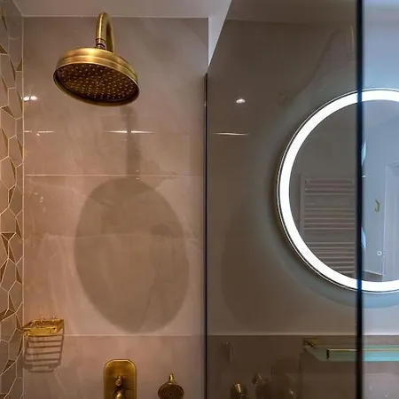 Orangehomes Luxury Next To Gellert Hill شقة بودابست