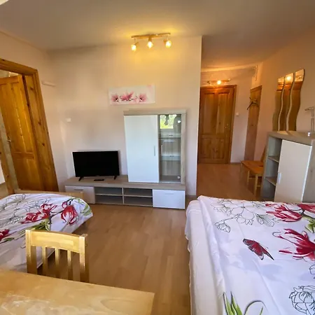 Hermina Apartmanhaz *