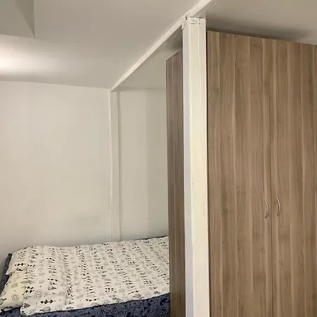 Apartment Liszt Ferenc Long-term Budget