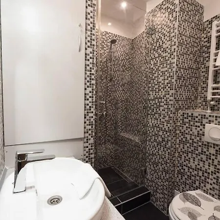 Ultra Large With Ac And Balcony Apartment Budapest