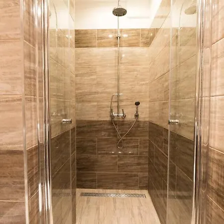 Ultra Large With Ac And Balcony Apartment Budapest