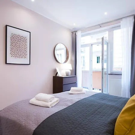 Ultra Large With Ac And Balcony Apartment Budapest