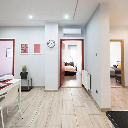 Apartment Ultra Large With Ac And Balcony Budapest